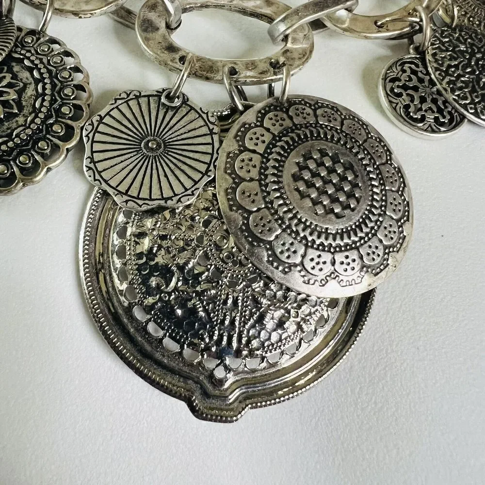 Metal Textured Charm Bib Dangl Necklace Silver Tone Chain Round Pendants 1505